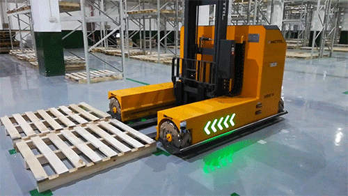 無(wú)人前移式叉車